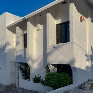 casa-luna-cancun.quintano-roohotels.com/