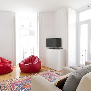 Apartment Bairrus - Graca, Lisbon